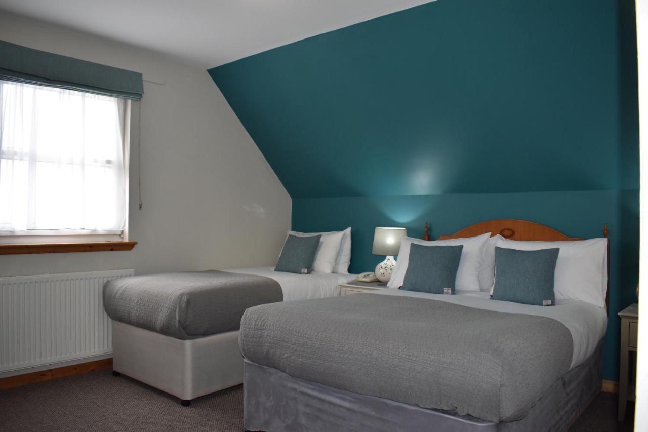 Temple View Hotel Carinish Esterno foto